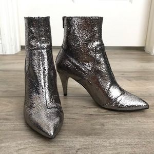 Free People Willa silver ankle boots-New without box